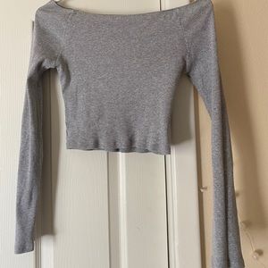 Brandy Melville of the shoulder shirt grey